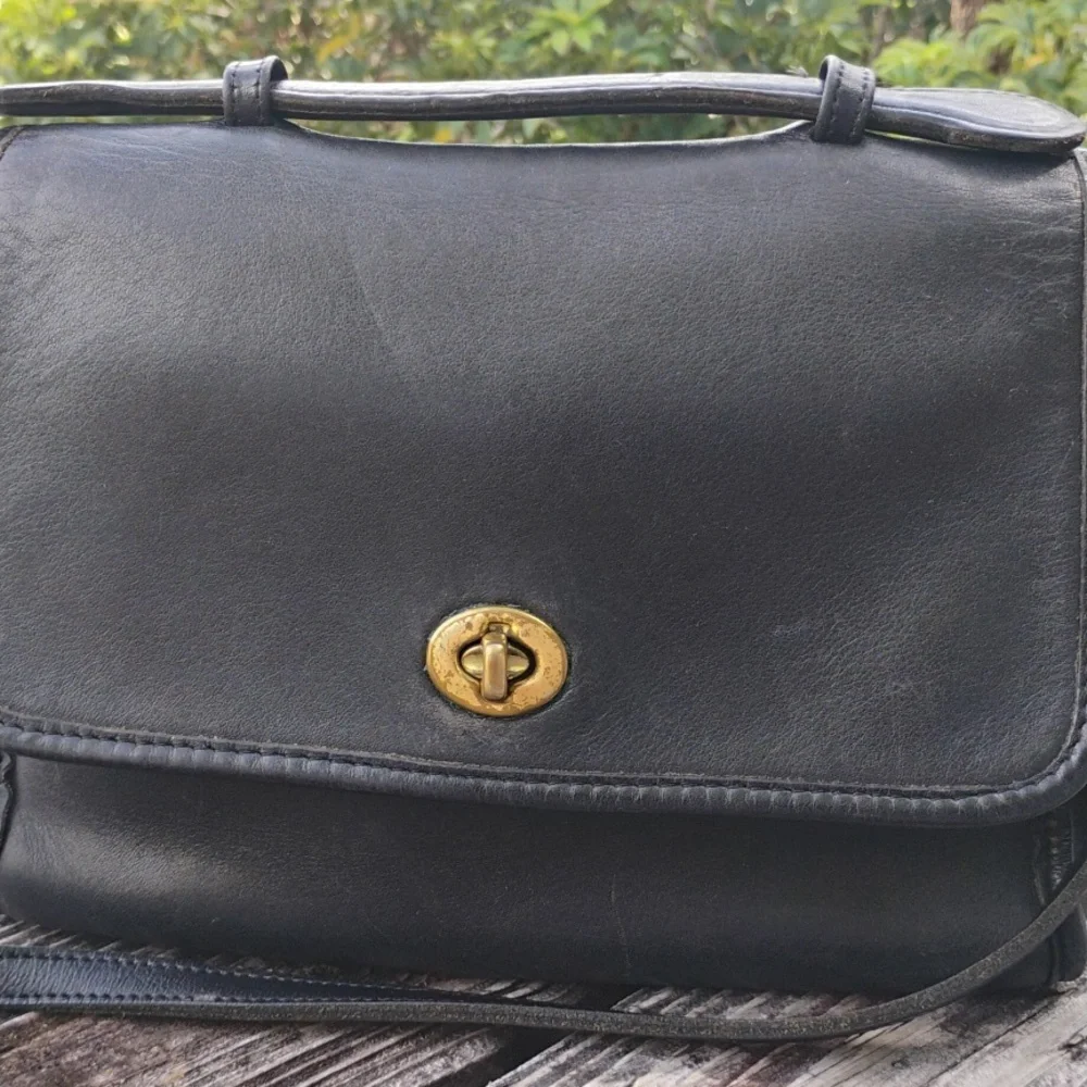 šCOACH Vintage Court Bag Forever Legacy Collection Glove Leather Handbag - Picture 2 of 16